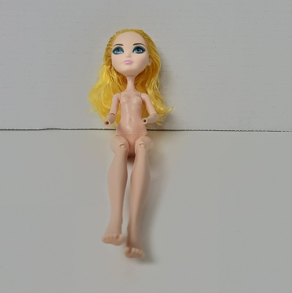 Ever After High Enchanted Picnic Blondie Lockes doll for parts - Picture 3 of 6